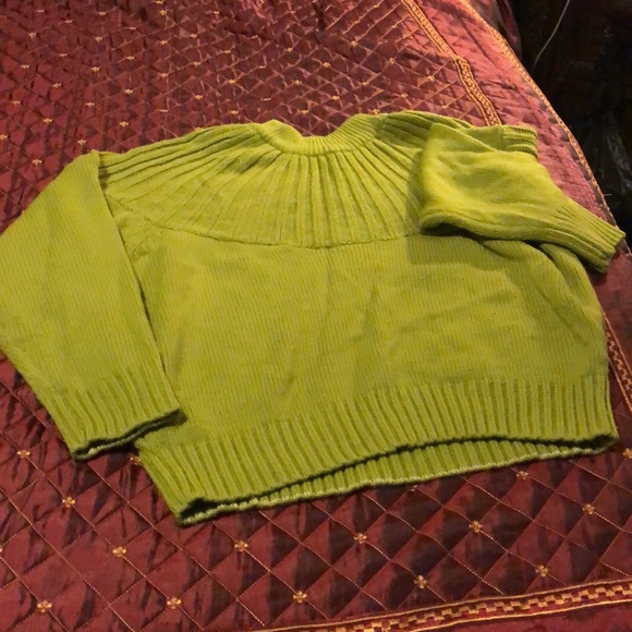 MOVING SALE NO HAGGLING STARWEAR MEDIUM PULLOVER LIME GREEN 100% ACRYLIC SWEATER - Picture 2 of 7